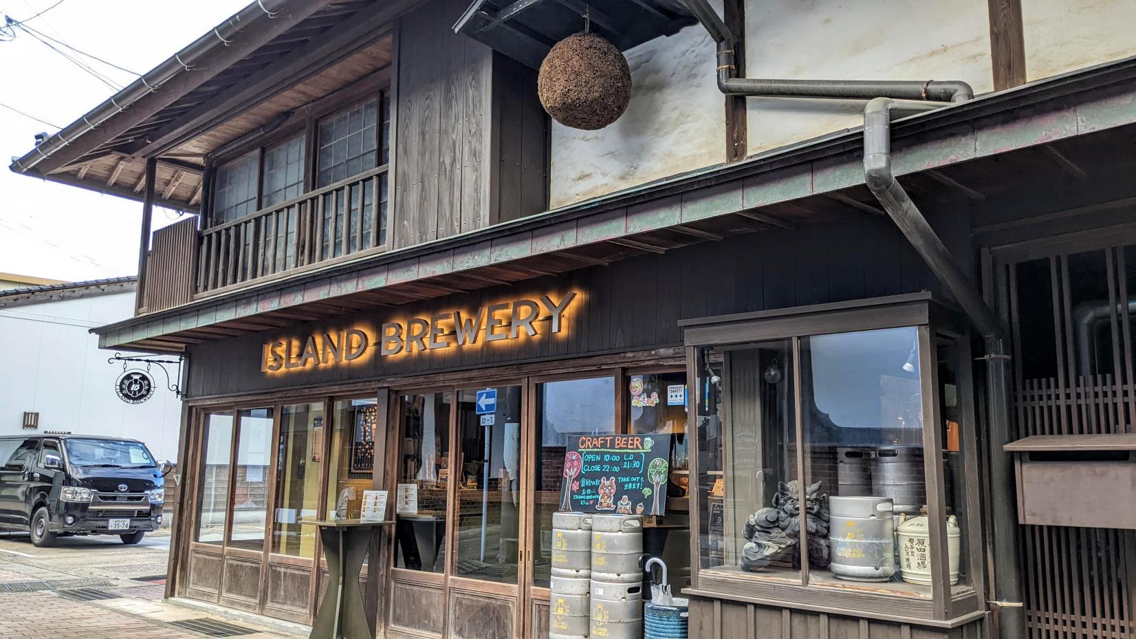 「ISLAND BREWERY」を目当てに島に来る人も！？人気のクラフトビール-0
