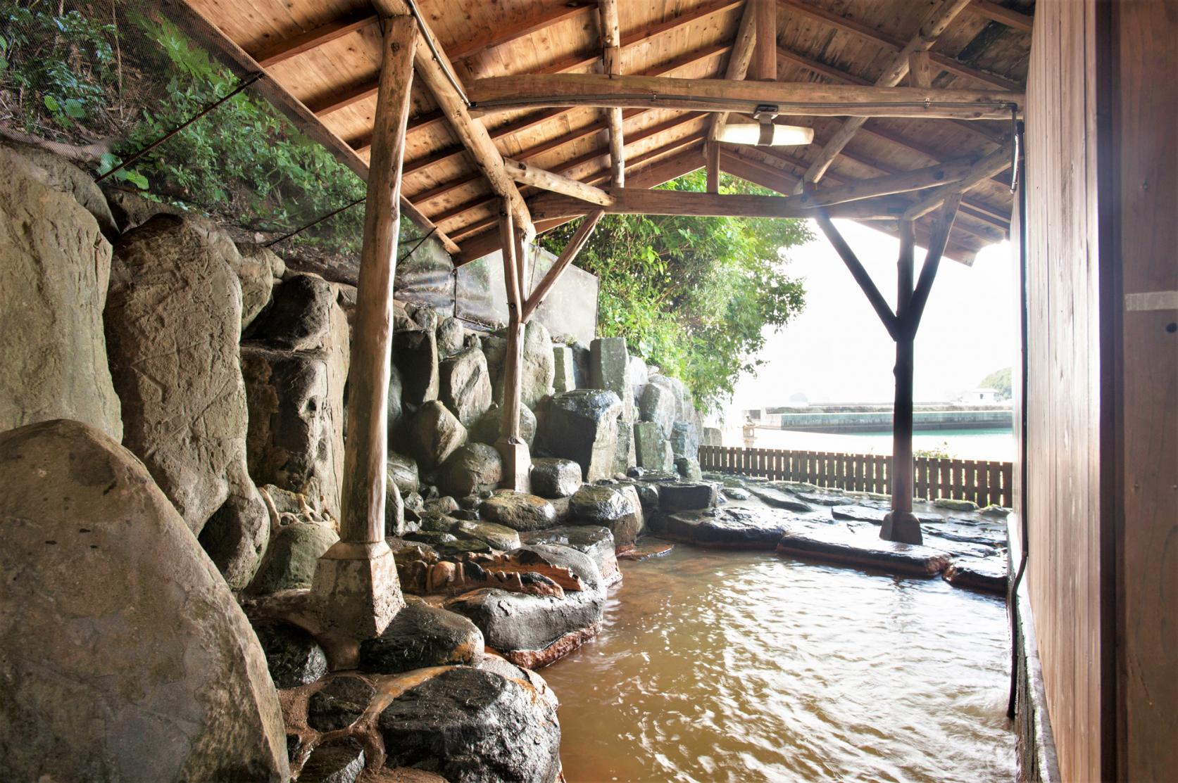 冷えた体にあったか～い温泉！湯本で体の芯まであたためて！-6