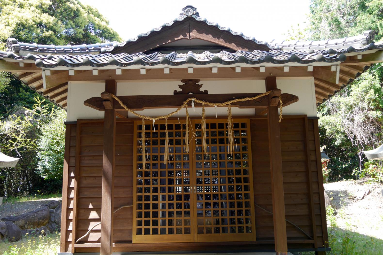 芸能の神であり、良縁の神、女嶽神社-3