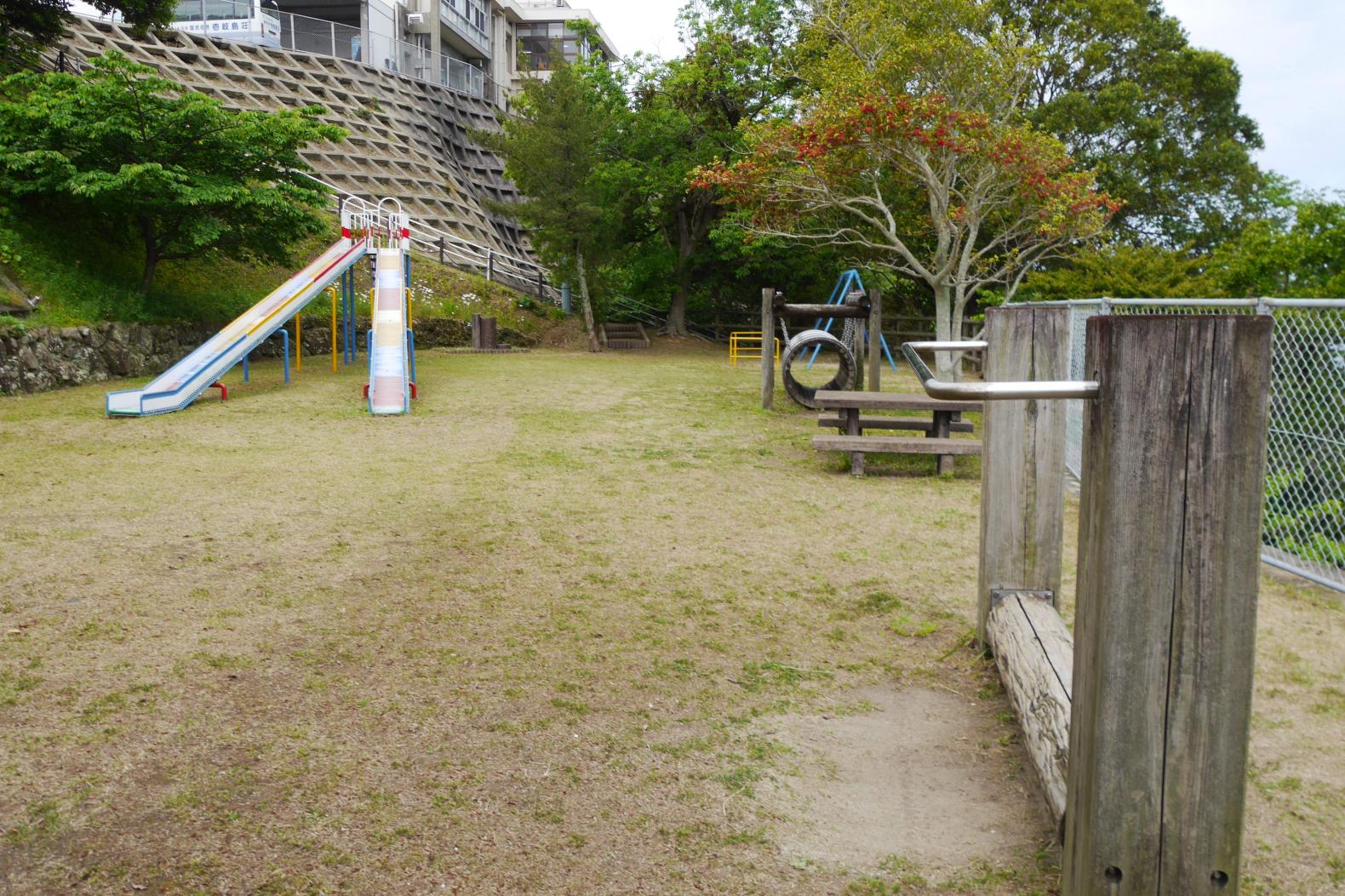 湯本で温泉街をぶらり　旅気分を満喫！-4