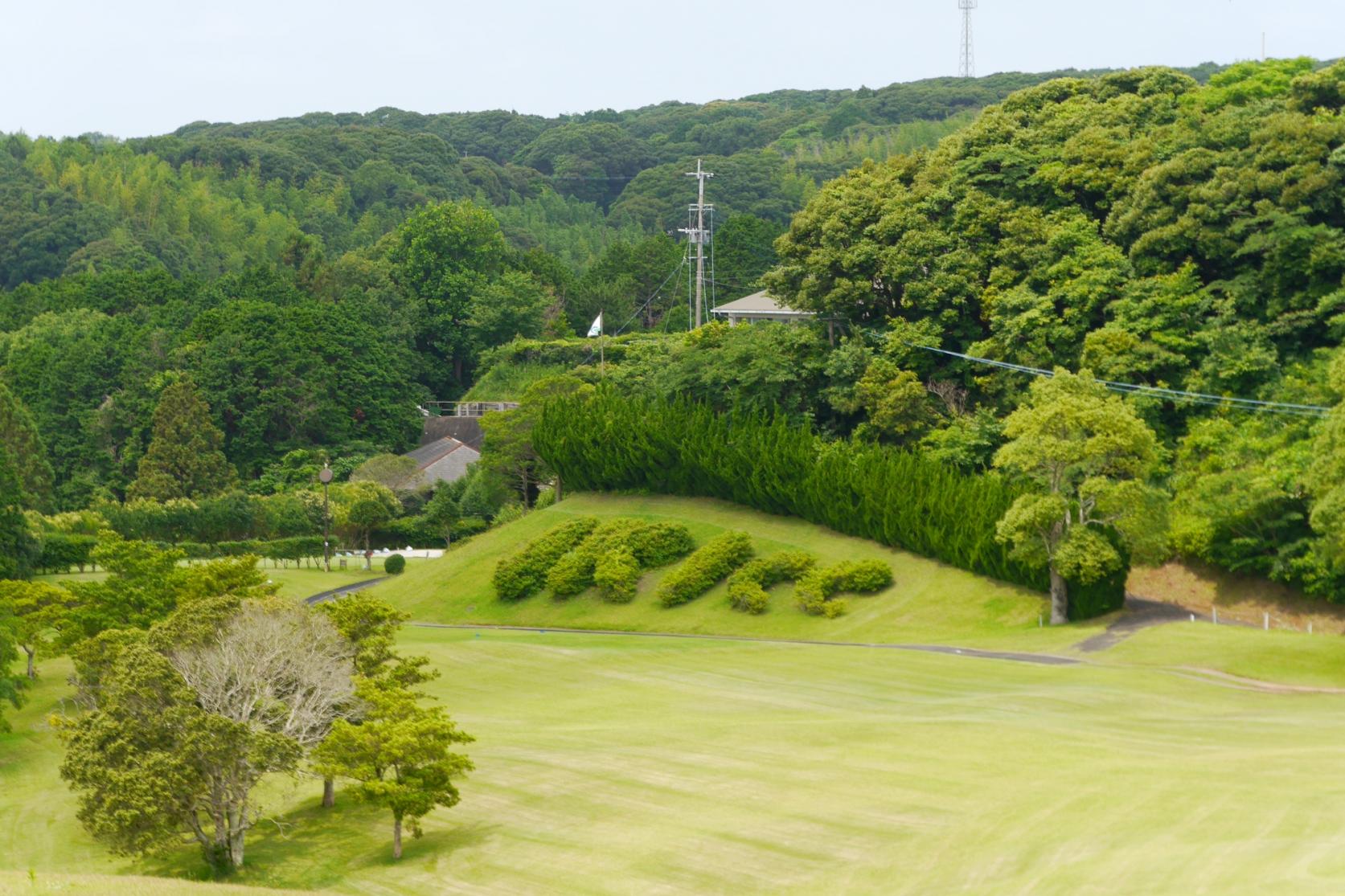 壱岐で唯一のゴルフ場！「壱岐カントリー倶楽部」-0