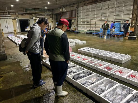 郷ノ浦漁協セリ見学(朝ごはん付き)-0